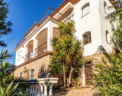 GRIFEU 09 – Apartment with panoramic sea views