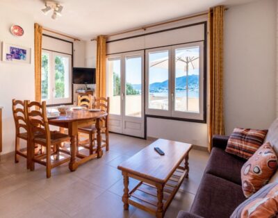 CAP RAS 03 – Appartement au dernier étage avec vue sur mer