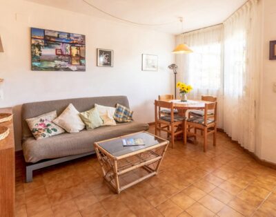 GRIFEU 17 – Acollidor apartament al costat de la platja