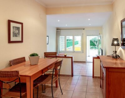 SANT CARLES 26 – Magnífico apartamento renovado con jardín