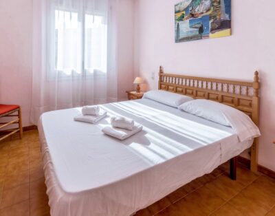 GRIFEU 17 – Acollidor apartament al costat de la platja