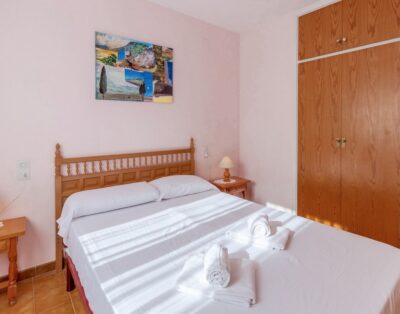 GRIFEU 17 – Acollidor apartament al costat de la platja