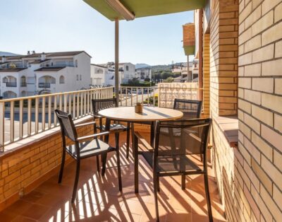 SANT CARLES 21 – Apartament amb vistes al mar i al port