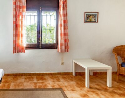 GRIFEU 10 – Apartment with outside terrace