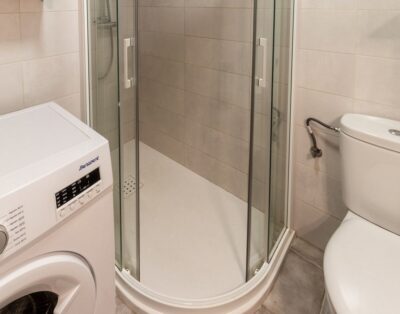 GRIFEU 17 – Acollidor apartament al costat de la platja