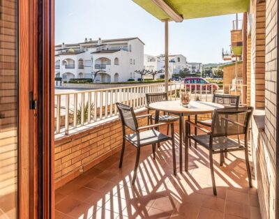 SANT CARLES 20 – Apartament asolellat amb vistes al mar