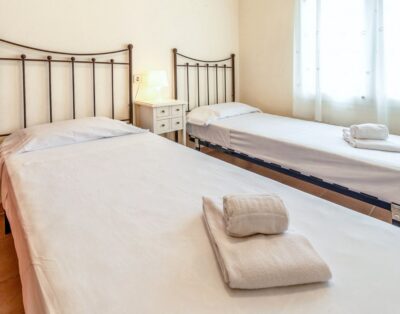 SANT CARLES 26 – Magnífico apartamento renovado con jardín