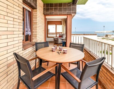 SANT CARLES 20 – Apartament asolellat amb vistes al mar