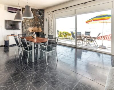 CAP RAS 01 – Apartament amb terrassa i vistes