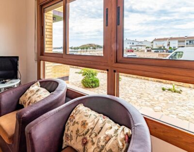 SANT CARLES 22 – Apartament assolellat amb vistes al mar