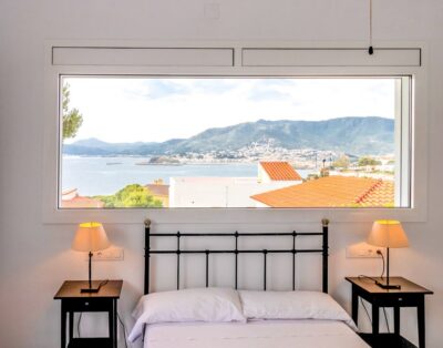 CAP RAS 01 – Apartament amb terrassa i vistes