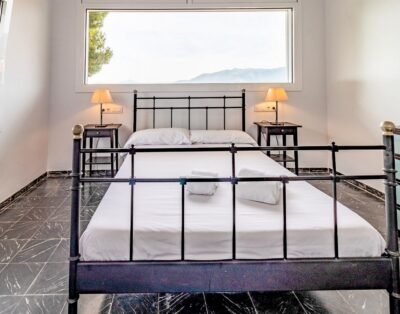 CAP RAS 01 – Apartament amb terrassa i vistes