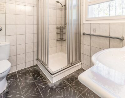 CAP RAS 01 – Apartament amb terrassa i vistes