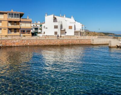 SANT CARLES 22 – Apartament assolellat amb vistes al mar