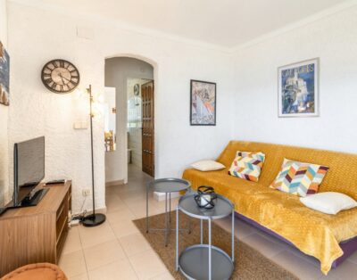 GRIFEU 11 – Apartament amb terrassa i vista panoràmica