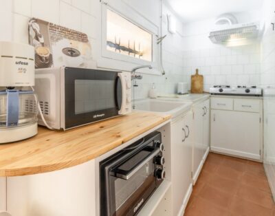 GRIFEU 15 – Apartament petit amb patí