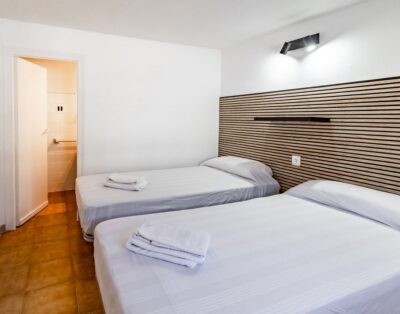 GRIFEU 15 – Apartament petit amb patí