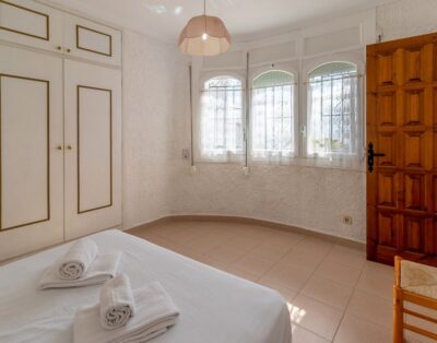 GRIFEU 11 – Apartament amb terrassa i vista panoràmica