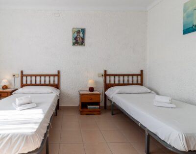 GRIFEU 11 – Apartament amb terrassa i vista panoràmica