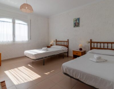 GRIFEU 11 – Apartament amb terrassa i vista panoràmica