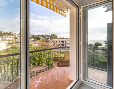GRIFEU 18 – Apartament amb terrassa i vistes
