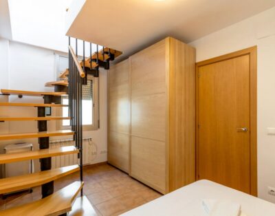 PORT DE LLANÇÀ 44 – Apartamento moderno con terraza