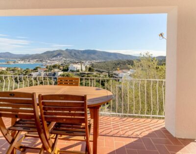 CAP RAS 04.3 – Appartement avec terrasse et vue sur la mer