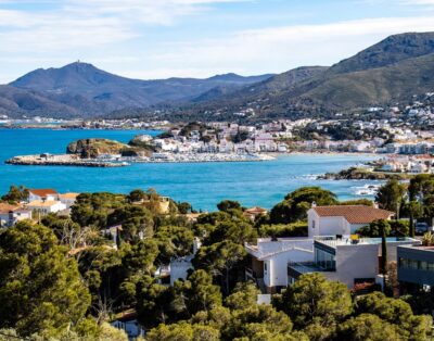 CAP RAS 04.3 – Appartement avec terrasse et vue sur la mer
