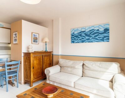 PORT DE LLANÇÀ 43 – Ático con piscina comunitaria