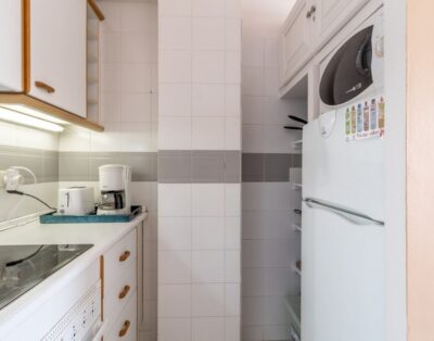 PORT DE LLANÇÀ 43 – Ático con piscina comunitaria