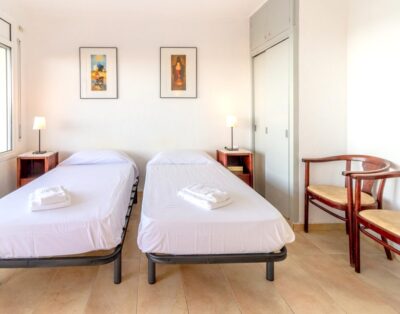 CAU DEL LLOP 71 – Bonito apartamento con terraza