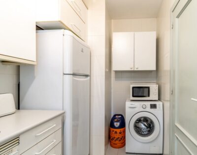GRIFEU 15.1 – Casa adossada amb piscina comunitària i vistes