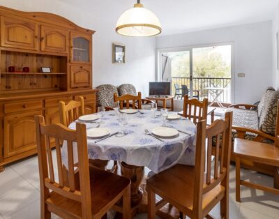 SELVA DE MAR 150 – Apartamento en pueblo encantador