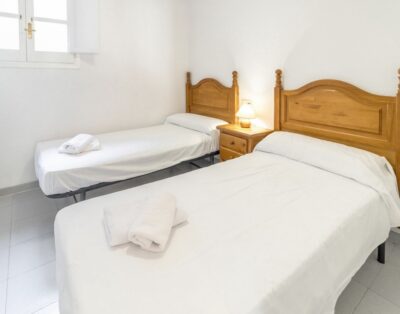 SELVA DE MAR 151 – Apartamento en pueblo encantador
