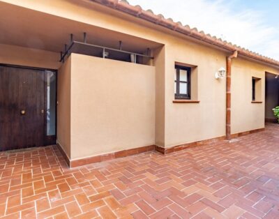 SELVA DE MAR 150 – Apartamento en pueblo encantador