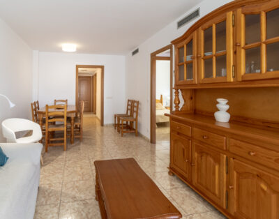 01 CODOLAR L’ESCALA – one street from the seafront