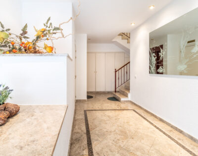 01 CODOLAR L’ESCALA – one street from the seafront